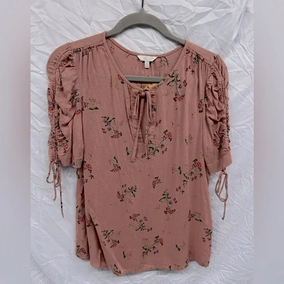 Lucky Brand Floral Mauve Top Ruched Tie Sleeve sz Small - Picture 2 of 9